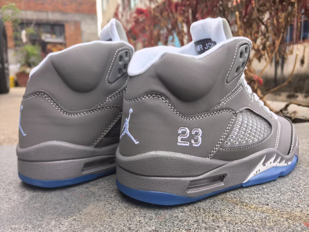 Air Jordan 5 Retro Grey Sneakers | Concrete Horizon