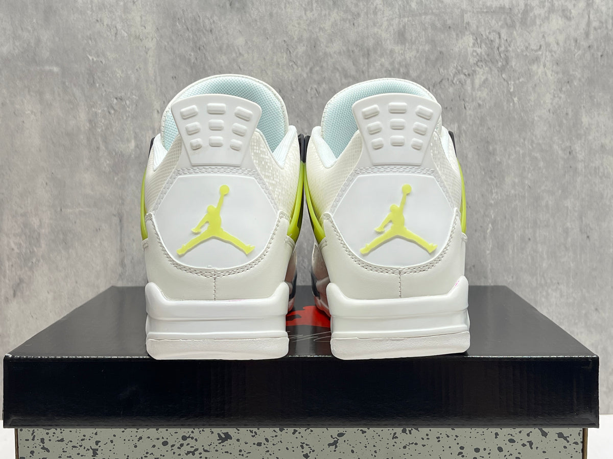 Air Jordan 4 Retro New Colorway | Offscript Edit