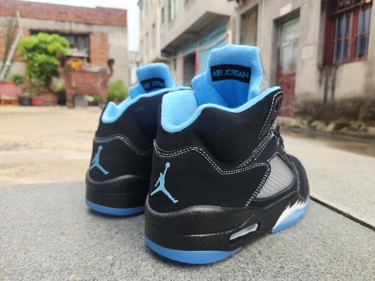 Air Jordan 5 Black / University Blue | Midnight Voltage