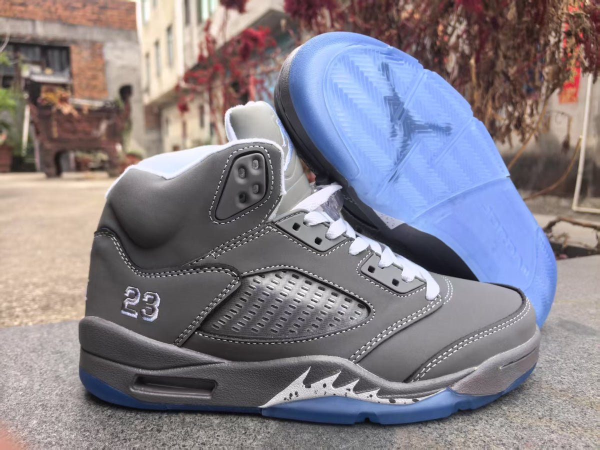 Air Jordan 5 Retro Grey Sneakers | Concrete Horizon