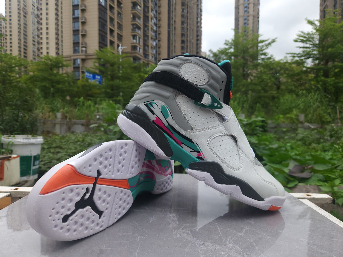 Air Jordan 8 Retro White-Grey-Green | Verdant Skyline